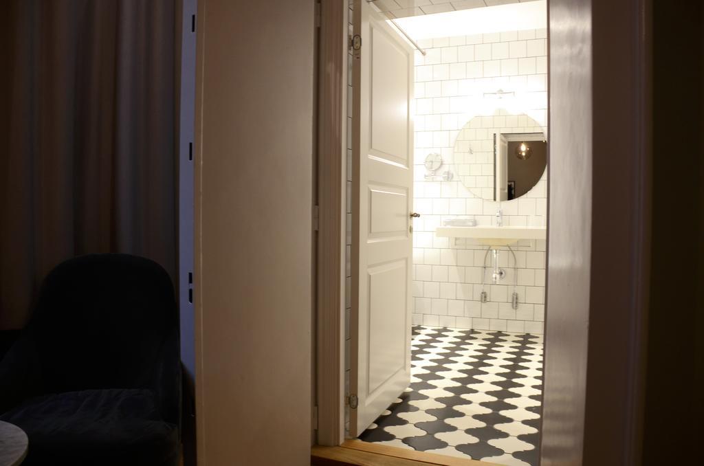 Home Hotel Borgen أوربرو المظهر الخارجي الصورة