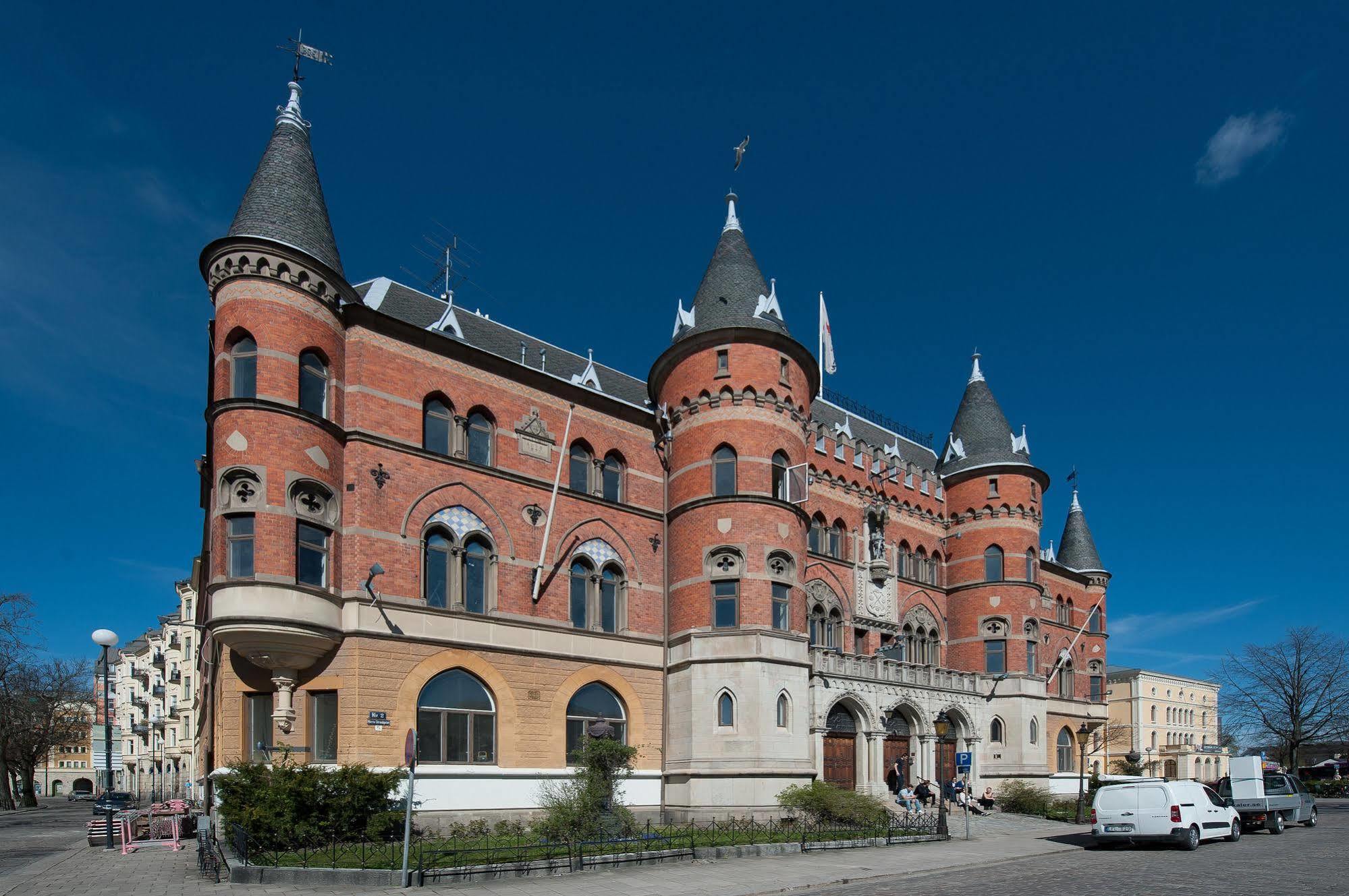 Home Hotel Borgen أوربرو المظهر الخارجي الصورة